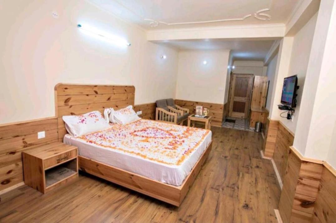 Hotel Nirmal Chhaya 马拉里 外观 照片