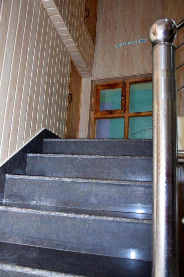 Hotel Nirmal Chhaya 马拉里 外观 照片